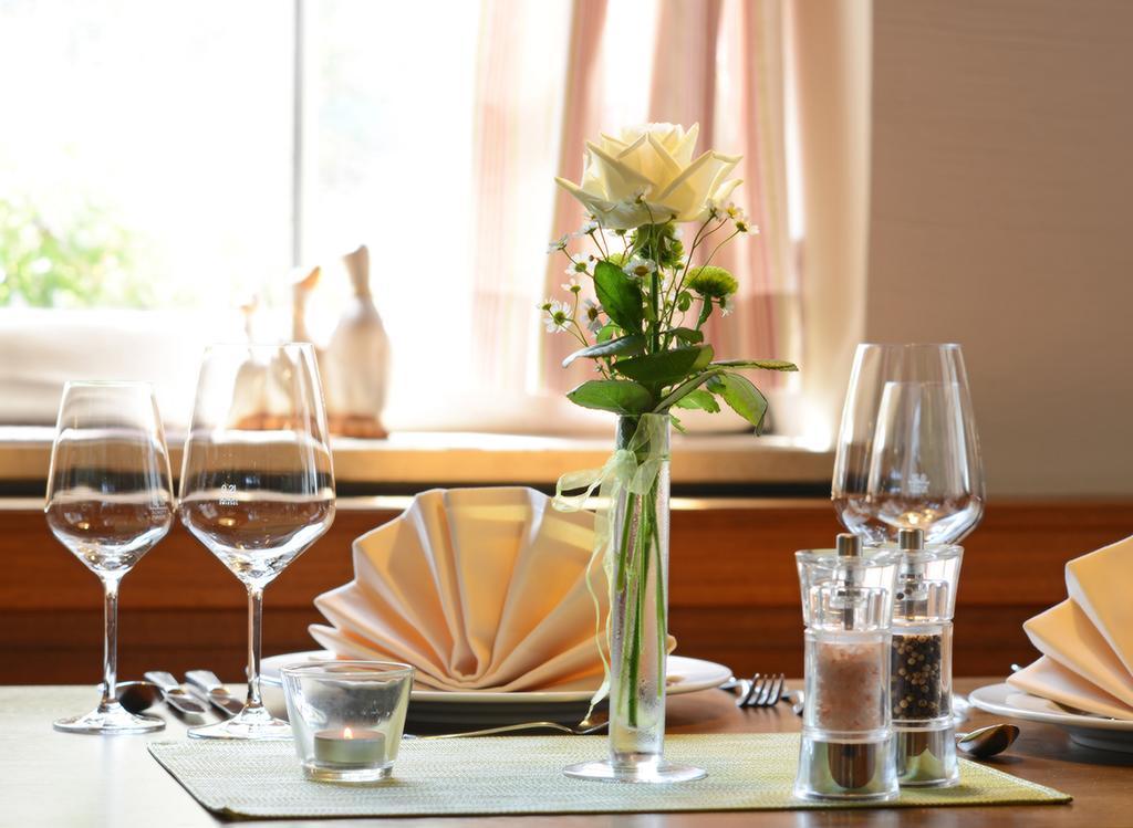 Hotel Restaurant Klosterhof Gutenzell-Hürbel Esterno foto